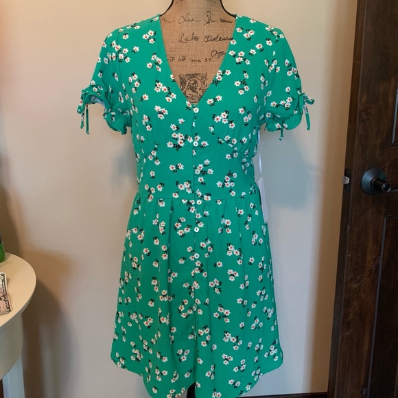 Purple Snow Dresses & Skirts - Adorable juniors dress-New!